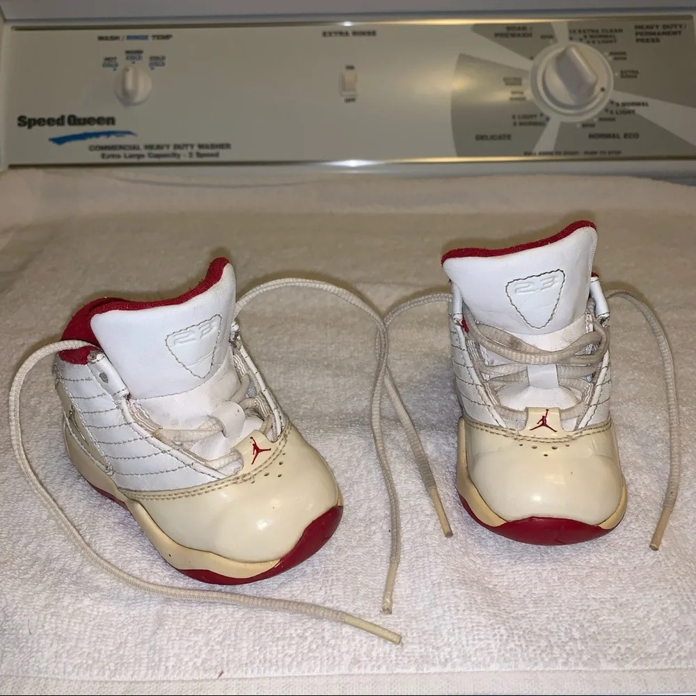 Infant 4C JORDAN B-2RUE 312526-104 White & Red True Vintage 2005 Baby Shoes